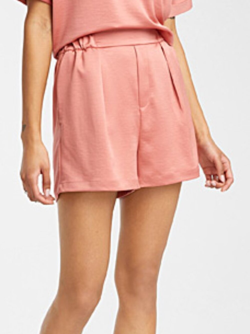 Icone Simons | Satin Pull-On Shorts Pink